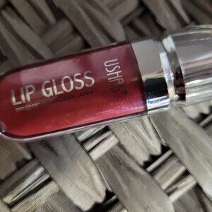 NEW PINK LIP GLOSS